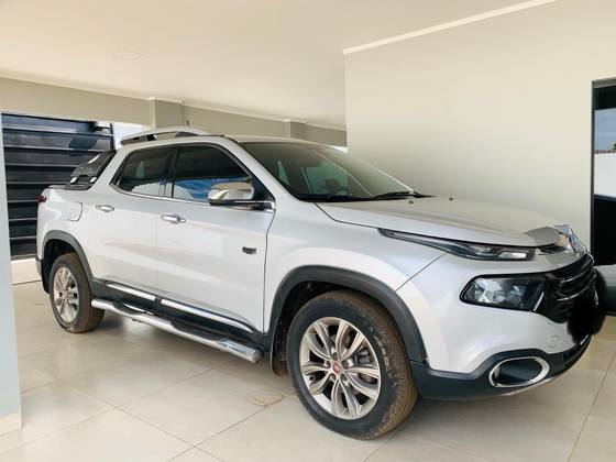 FIAT TORO 2.0 16V TURBO DIESEL RANCH 4WD AT9